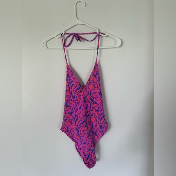 Maaji Spiral Cardamom Classic Halter High Leg One Piece Rosado Reversible Small - Picture 6 of 12